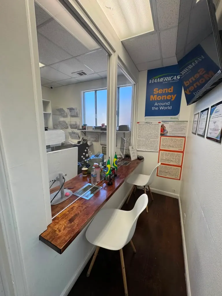 Paradise office for money transfers, check cashing and customer service
